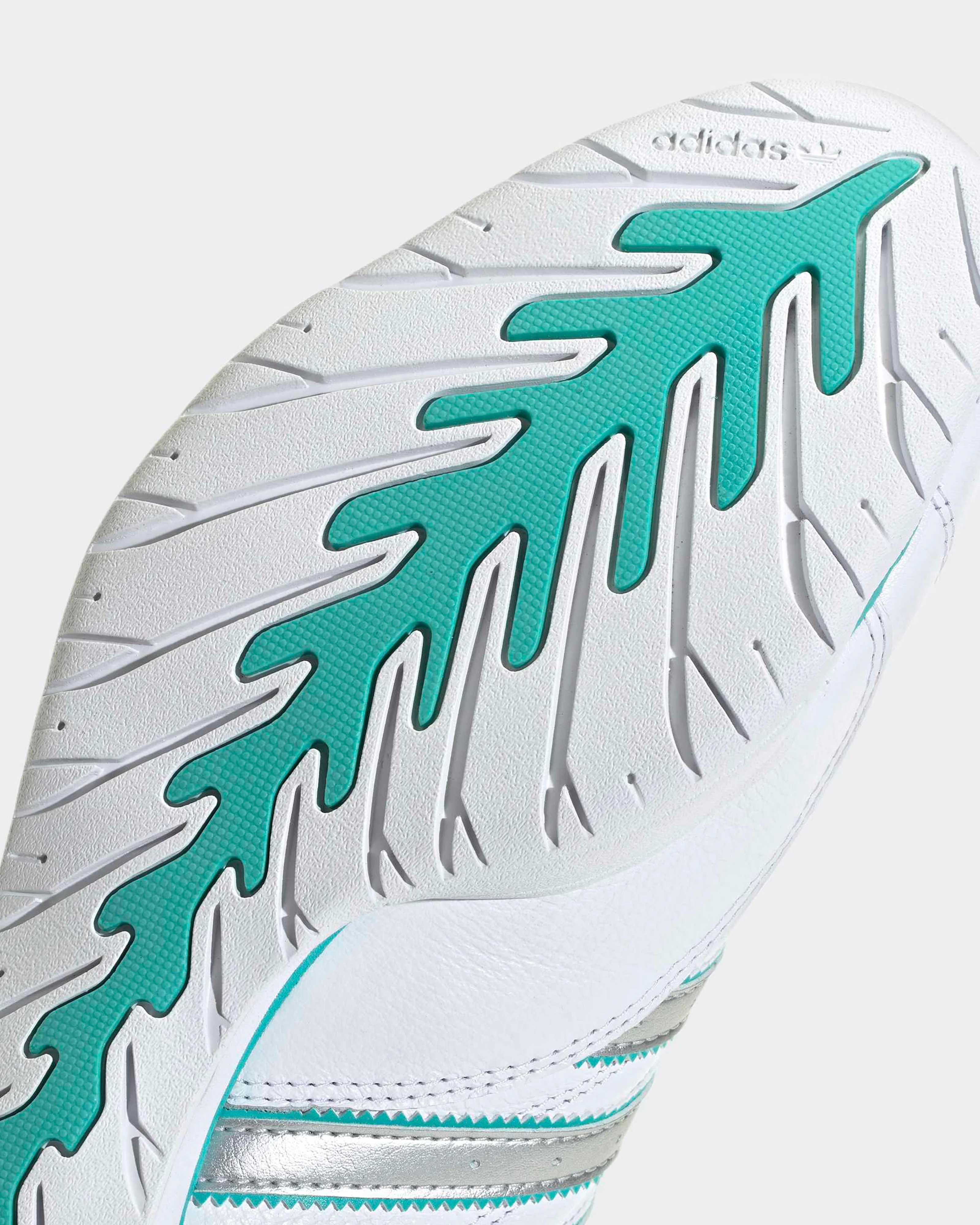 Adiracer Lo Shoes White - Image 7